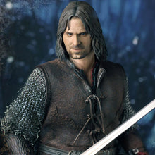 Load image into Gallery viewer, Aragorn at Helm's Deep 1/6 Scale Action Figure from The Lord of the Rings: The Two Towers
